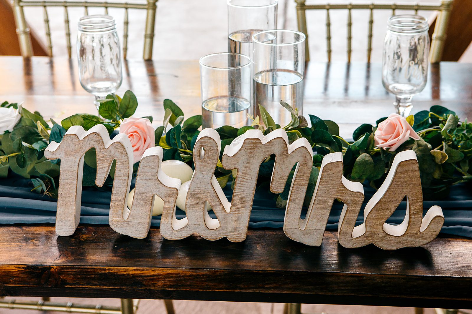 Isaiah + Amber - Wedding at Knotted Roots on the Lake