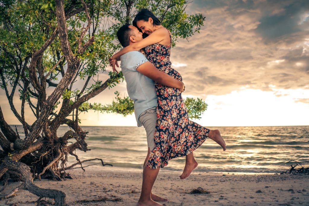 Couple Session at Honeymoon Island State Park - Dunedin